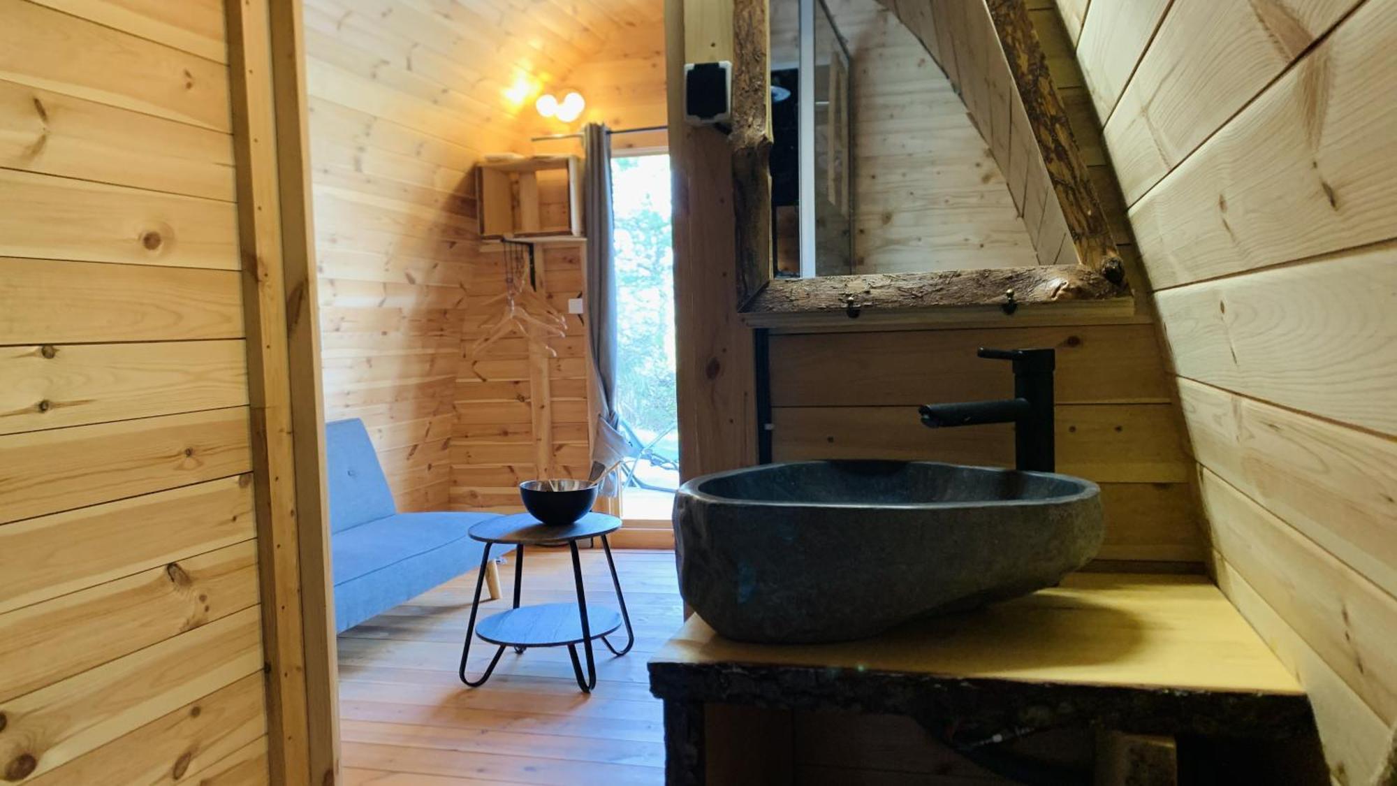 Camping Les Hauts De Rosans Exterior photo