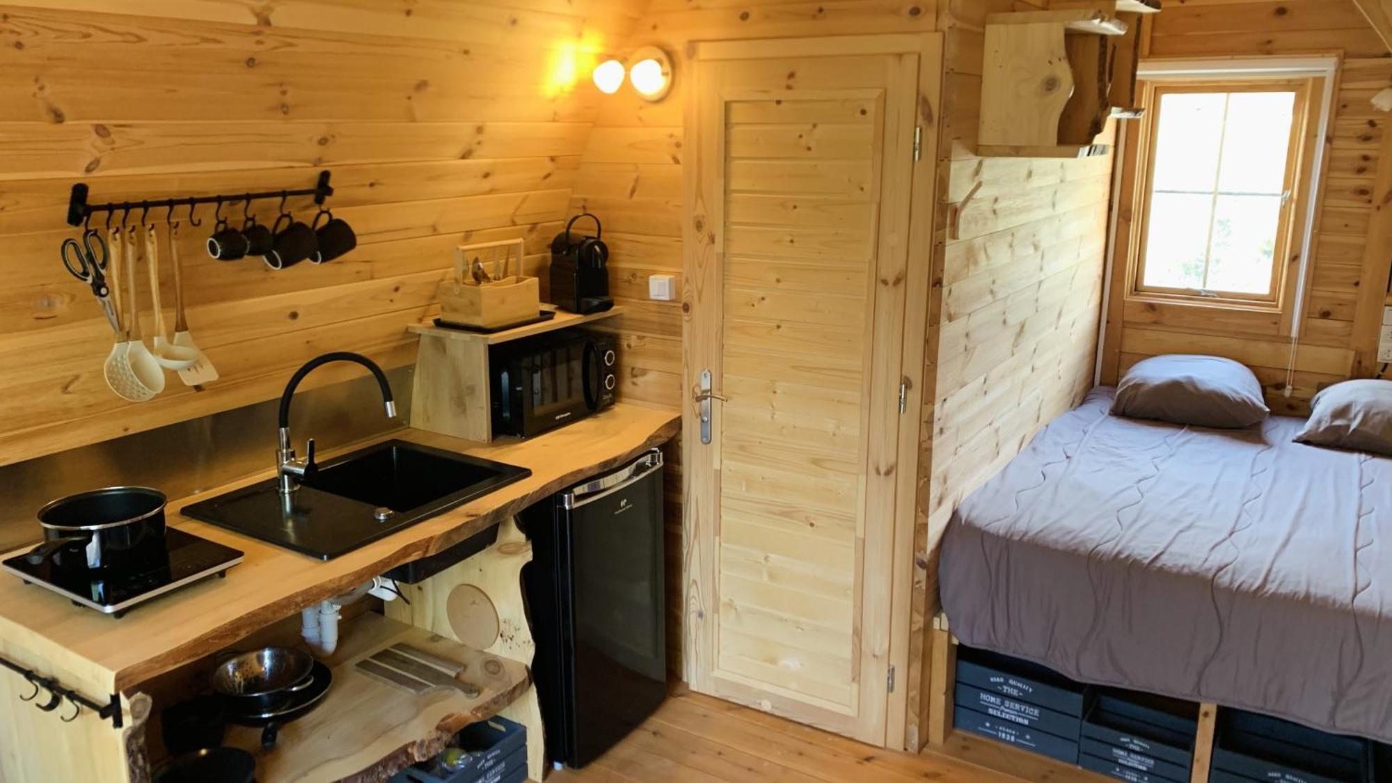 Camping Les Hauts De Rosans Exterior photo
